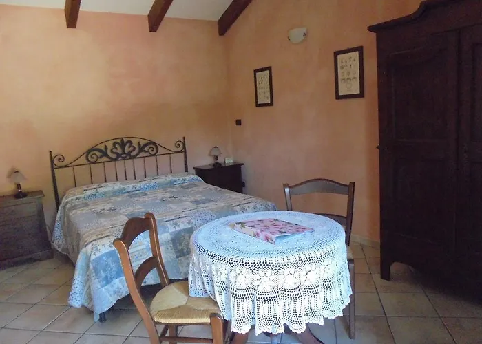 Farm stay La Terrazza Sul Bosco Barolo