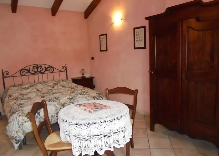 Farm stay La Terrazza Sul Bosco Barolo